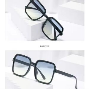 Unisec Stylish Black Square Sunglasses